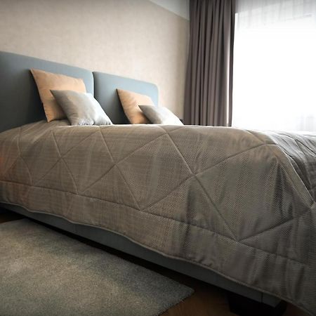 Apartman Golfballs Sajdikove Humence ภายนอก รูปภาพ