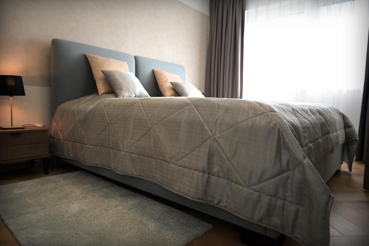 Apartman Golfballs Sajdikove Humence ภายนอก รูปภาพ