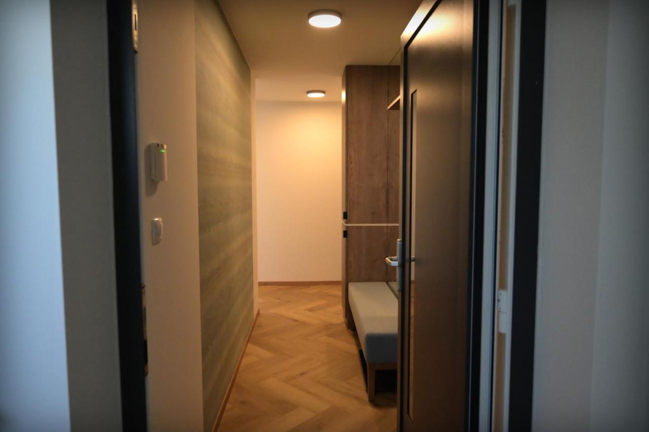 Apartman Golfballs Sajdikove Humence ภายนอก รูปภาพ