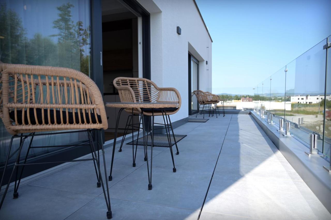 Apartman Golfballs Sajdikove Humence ภายนอก รูปภาพ