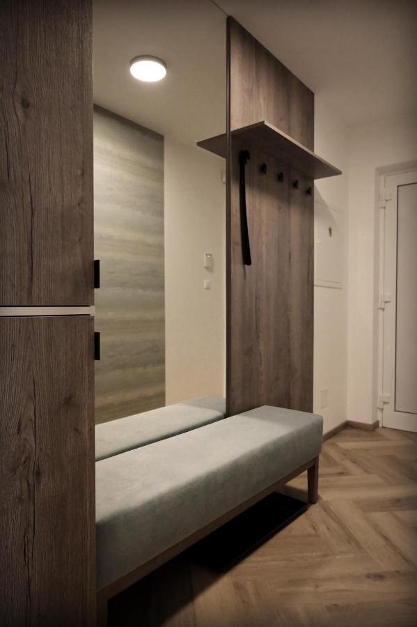 Apartman Golfballs Sajdikove Humence ภายนอก รูปภาพ